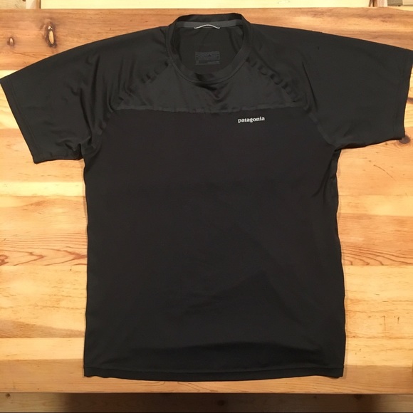 Patagonia Sunshade Technical Shirt Black medium! - Picture 1 of 4